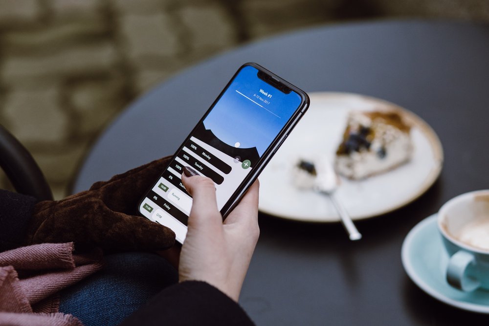 Communication         Renforcez la cohésion et la collaboration entre vos équipes - Diffusez les notifications et les messages Communiquez facilement avec vos équipes